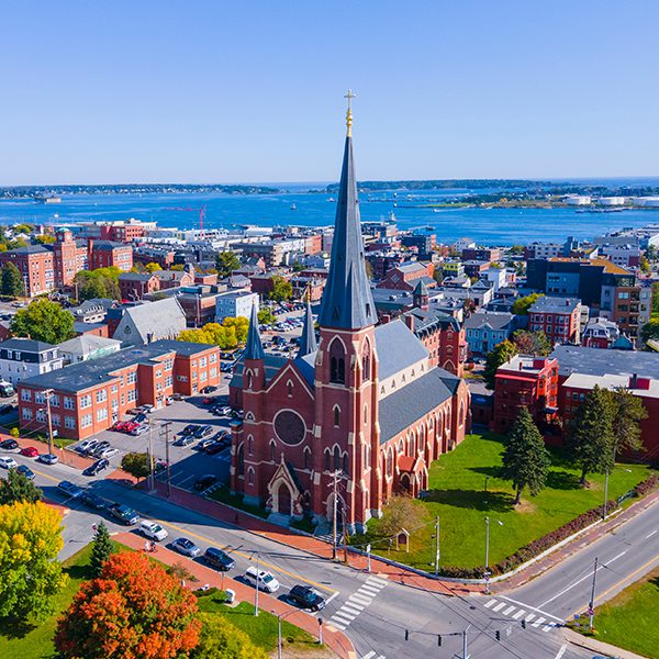 background of Portland, ME (PWM)